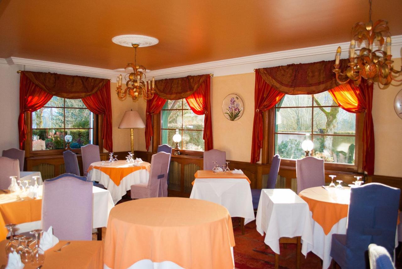 L'Auberge Des Gourmets Hotel Restaurant Le Vaudioux Esterno foto