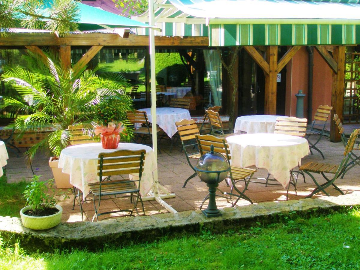 L'Auberge Des Gourmets Hotel Restaurant Le Vaudioux Esterno foto